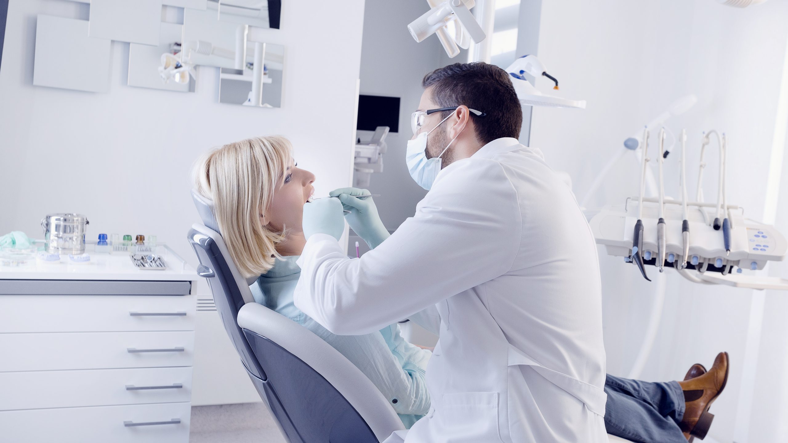 Dentist in Nesbit, MS